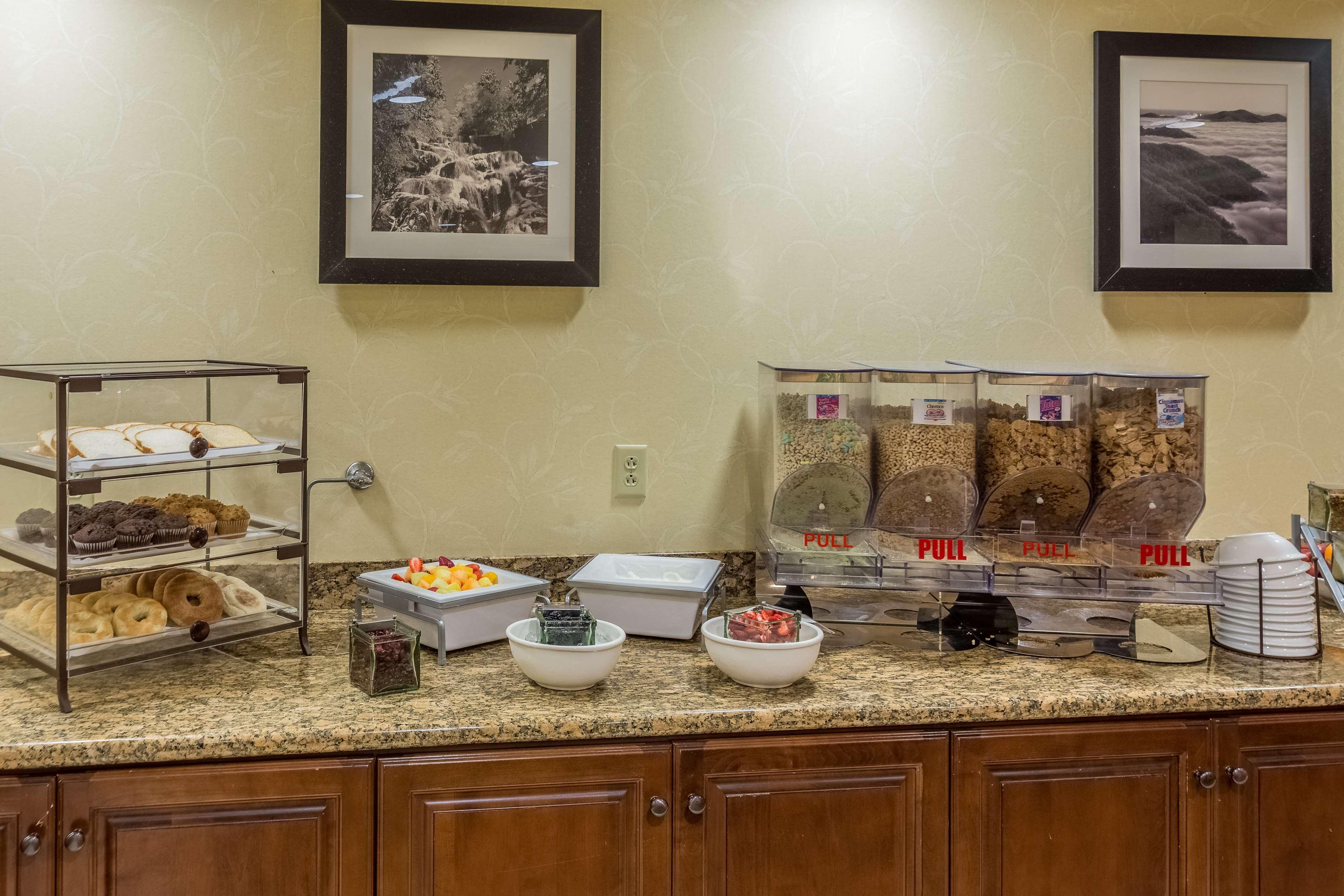 Country Inn & Suites By Radisson, Knoxville At Cedar Bluff, Tn Εξωτερικό φωτογραφία