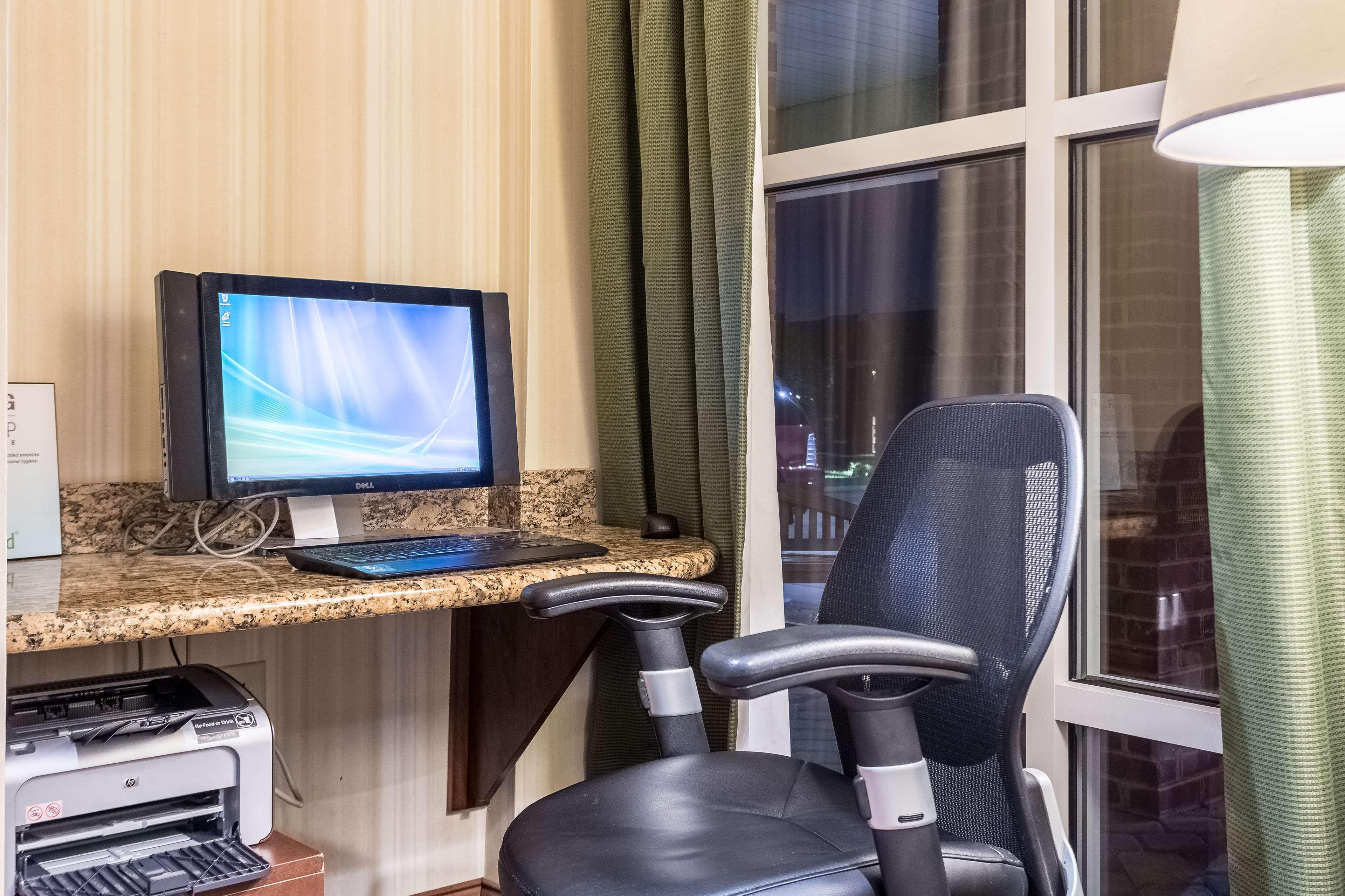 Country Inn & Suites By Radisson, Knoxville At Cedar Bluff, Tn Εξωτερικό φωτογραφία